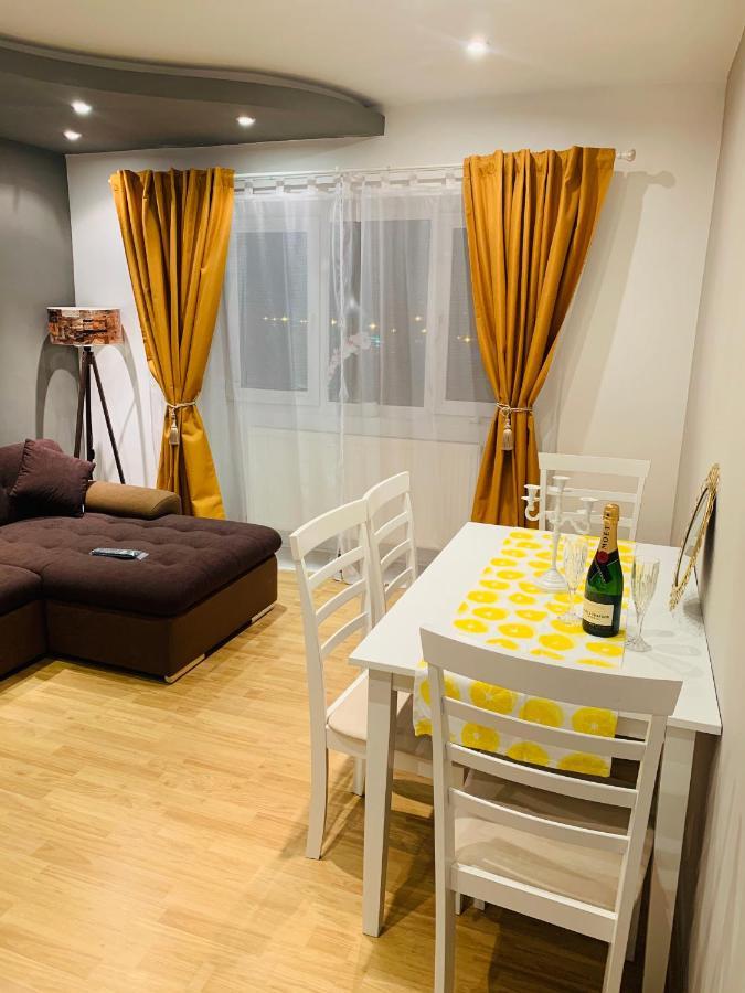 Confort View Apartment Iasi - 3 Rooms-Like Home Eksteriør billede