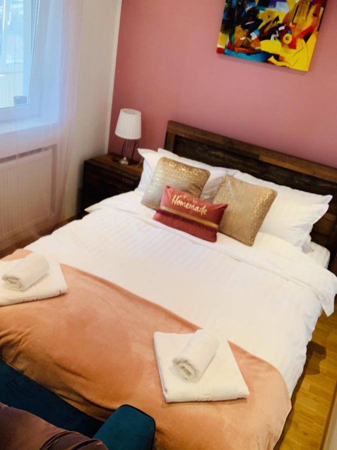 Confort View Apartment Iasi - 3 Rooms-Like Home Eksteriør billede